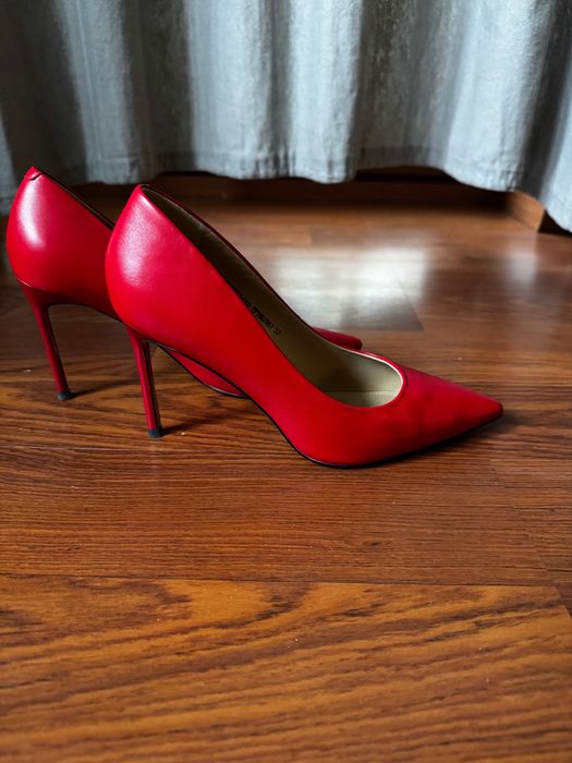 Buty damskie na szpilkach