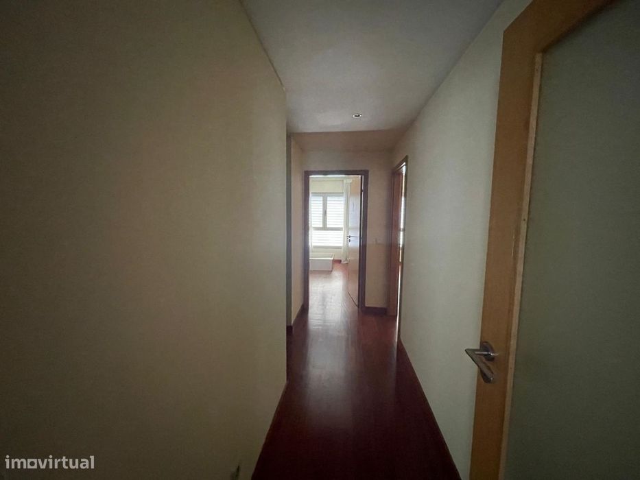 Apartamento T3 Venda em Ramalde,Porto