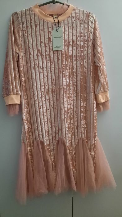 Сукня на дівчинку р.160