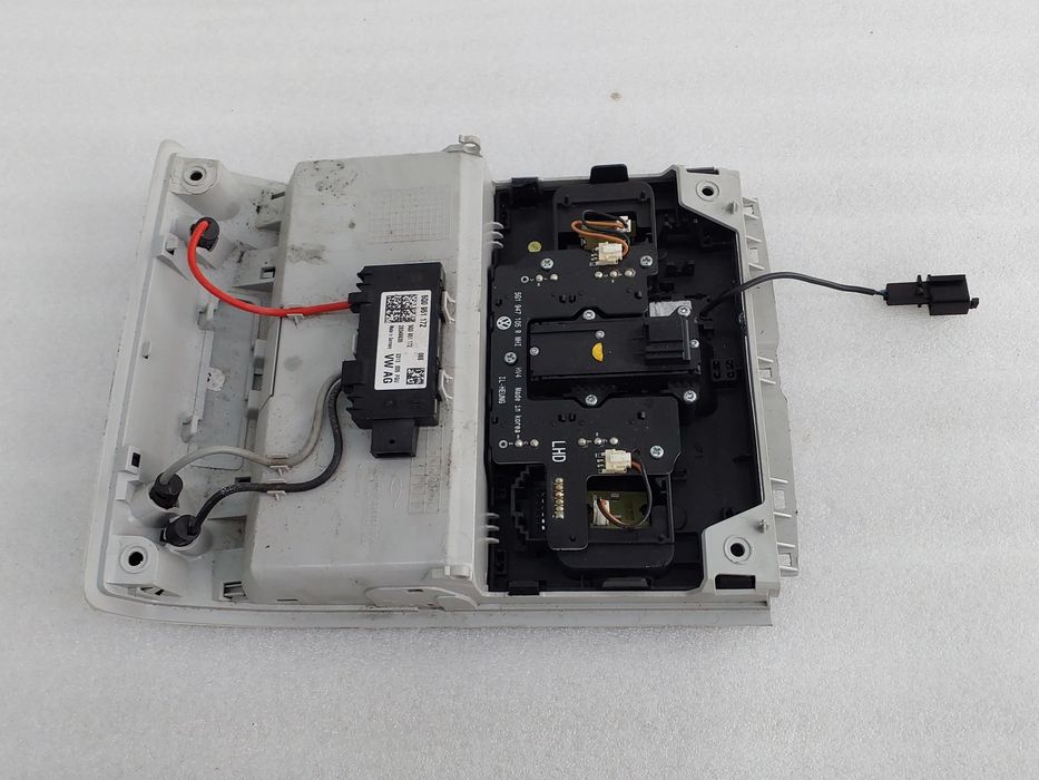 Plafonier frente VOLKSWAGEN Golf VII (5G1, BQ1, BE1, BE2)