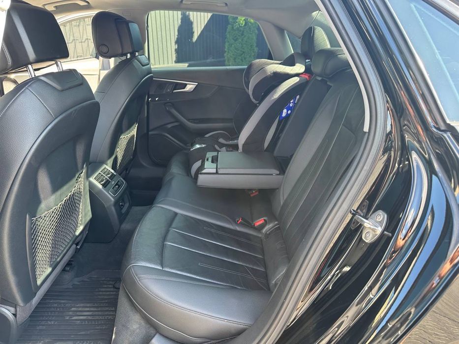 Продам Audi A4 Premium 2016