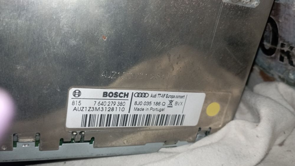 Автомагнітола Audi