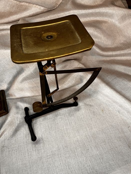 Stara waga  kolekcjonareska