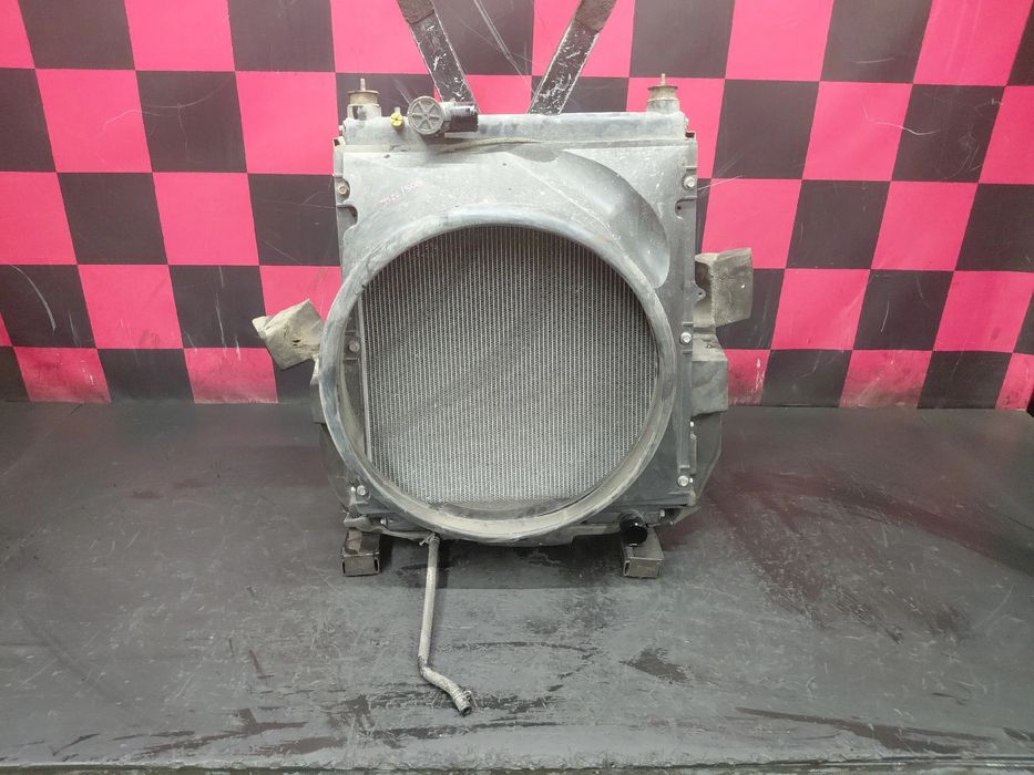 Radiador de água MITSUBISHI TRUCKS Canter
