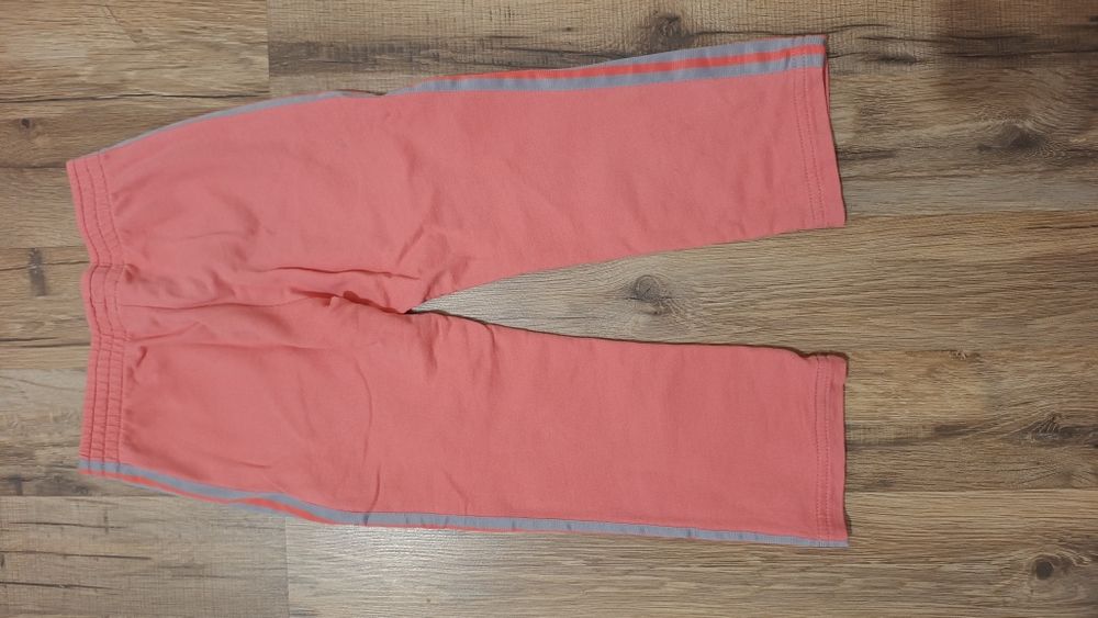 Спортивный костюм на девочку Adidas 104 размер Хлопок 100 %