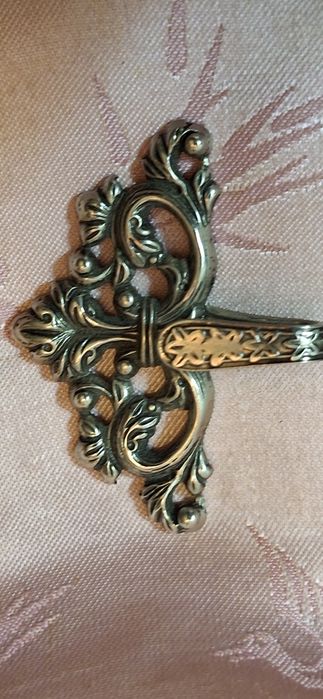 Fivela em prata época vitoriana para ser cosida numa capa de senhora o