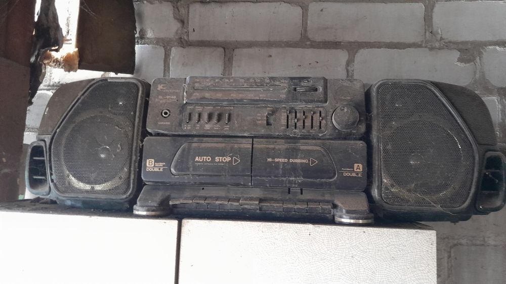 Магнитофон ласточка SL-914B