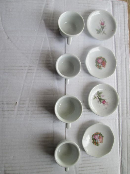 plates and teacups443821959467520000