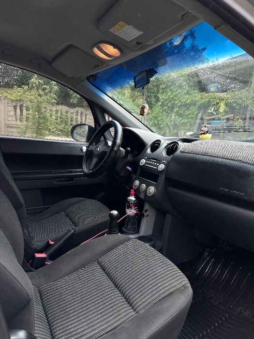 Mitsubishi Colt 1.3  газ/бенз 2007 автомат