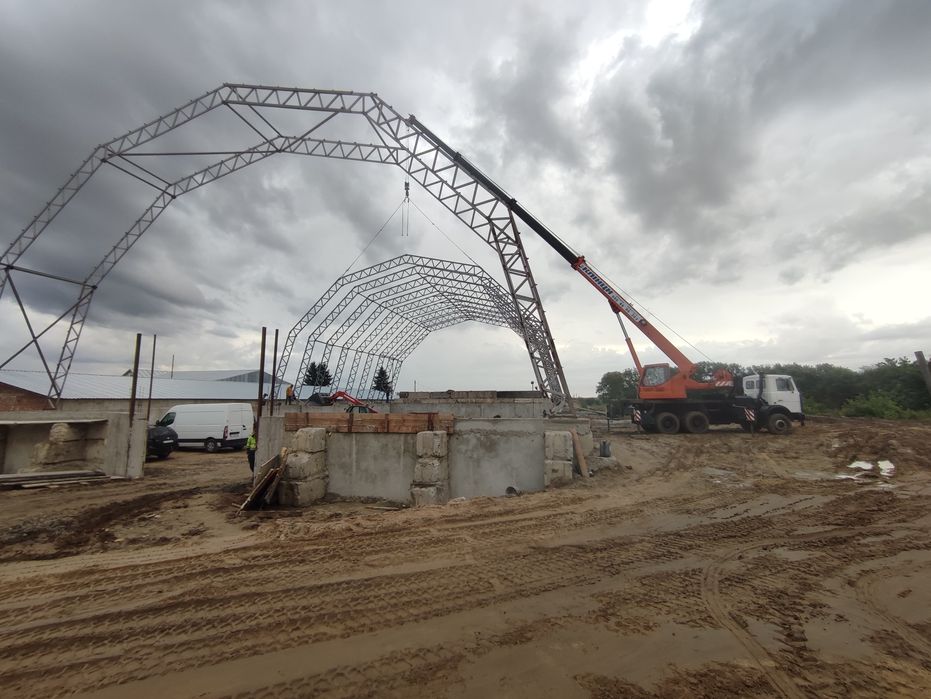 Послуги автокранів 25 тонн 28 метрів Волинська область