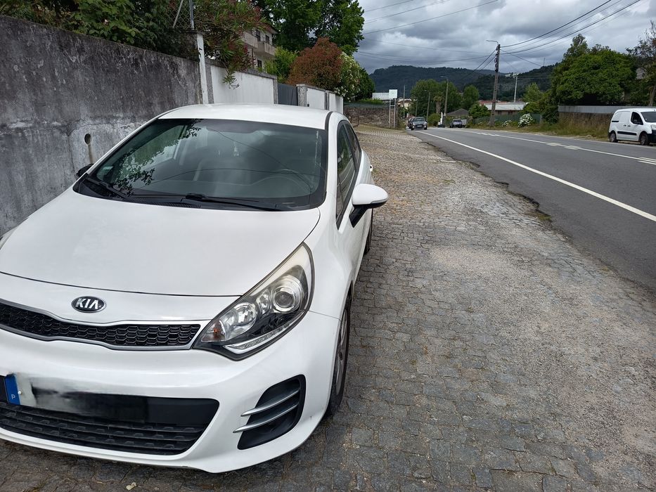 Kia rio gasolina 2016