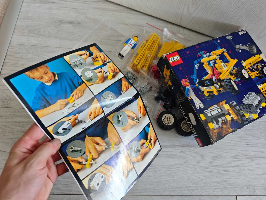 Lego Technic 8840 "Rally Shock n' Roll Racer"; 1990; [219]