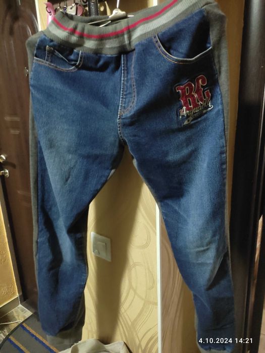 продам пакетом одяг в школу хлопцю