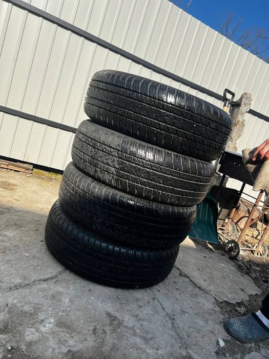 235 70 R16 всесезонна Giti 2022