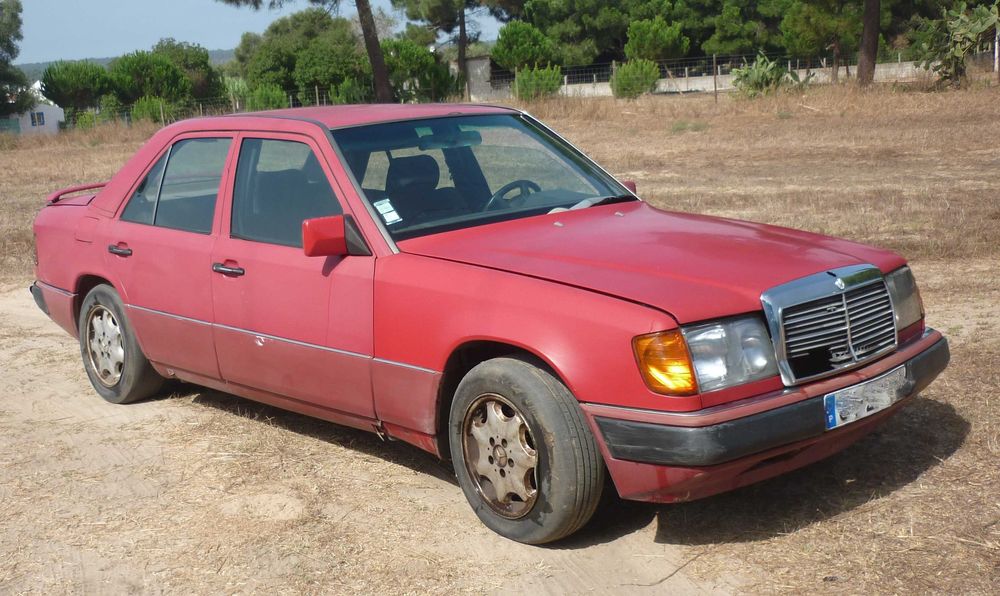 Mercedes 250D, 5 cilindros