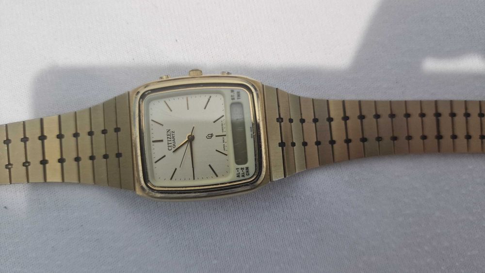 Varios relogios tissot citizen marvin raymond weil