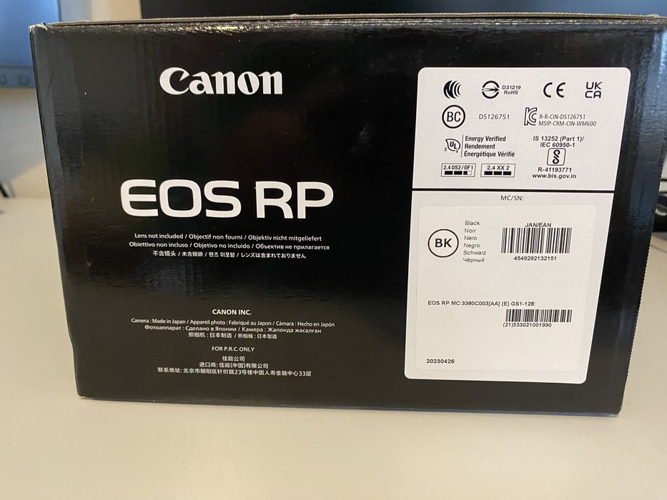 Canon EOS RP Body+ pudełko, bateria, ładowarka