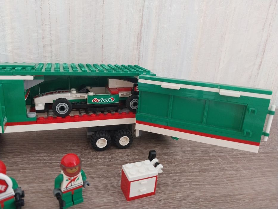 Набор лего 60025