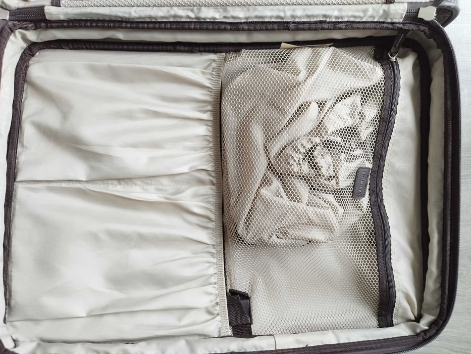 Mala de viagem "liz Claiborne"