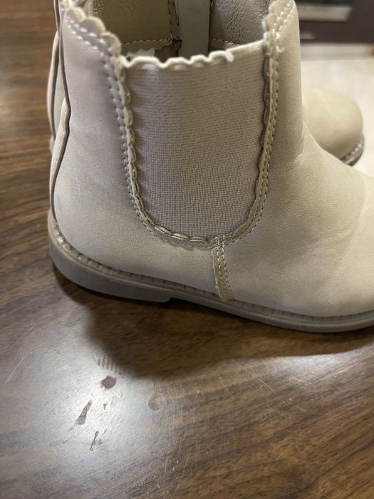 Botas bege menina