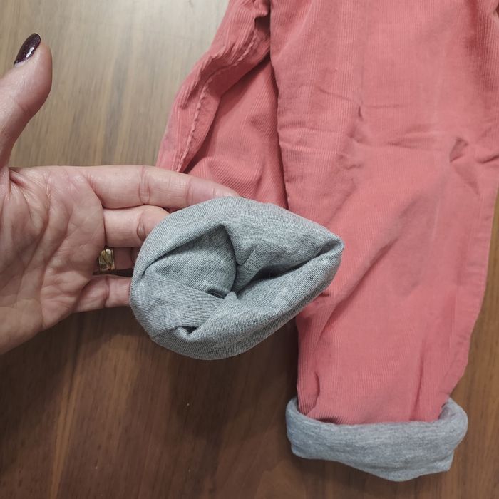 Calças quentes novas