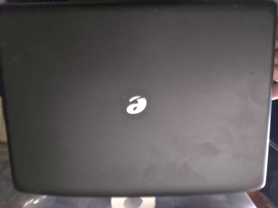 Laptop e Machines E720