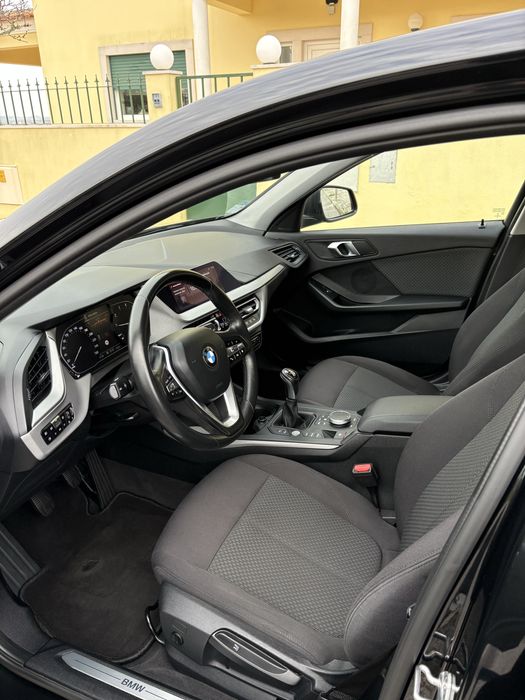 BMW 118I 140CV/ 2020/ Histórico BMW/ LED/ Carplay/ Camera/ Bancos aque