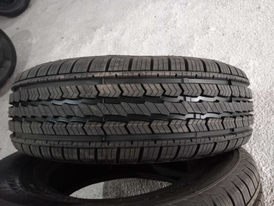 2 Pneus Novos 255/70R16 Torque