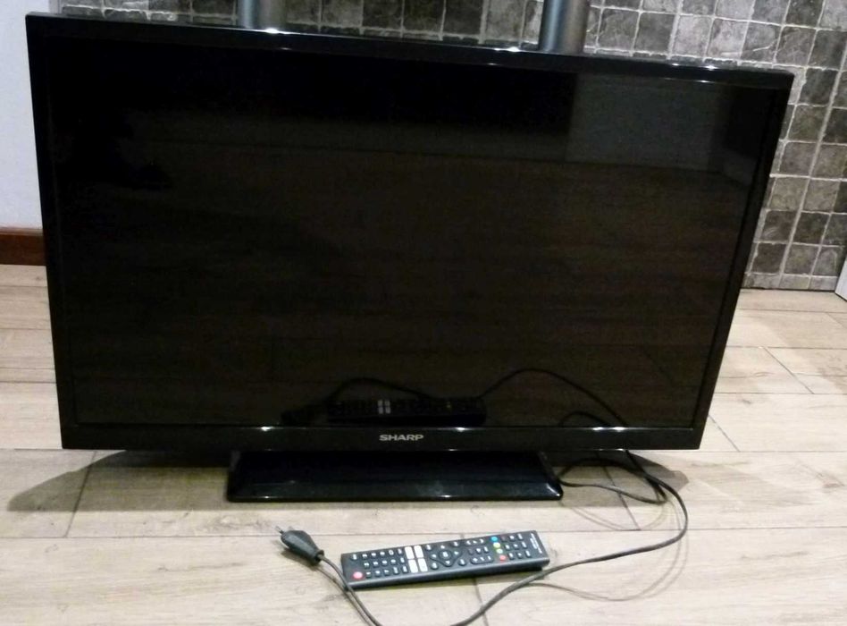 Telewizor Sharp 32'' LED HDMI + pilot SPRAWNY