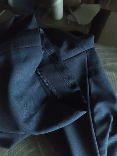 Джинсы брюки Hugo Boss wool trousers Germany w38 navy.