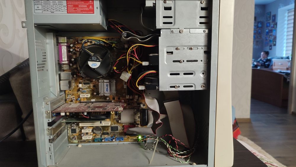 Комп'ютер робочий .  Місто Рівне.