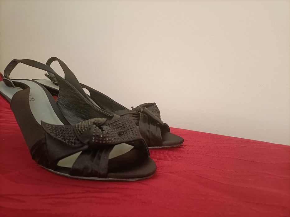 Sapatos de cerimónia em optimo estado