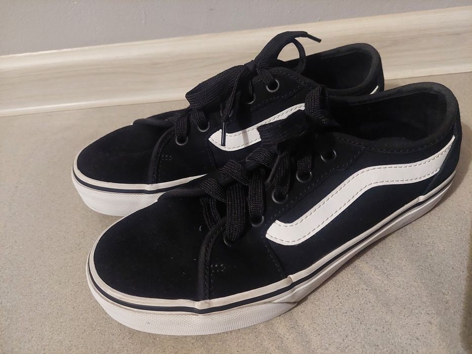Trampki Vans 36 buty klasyczne czarne białe