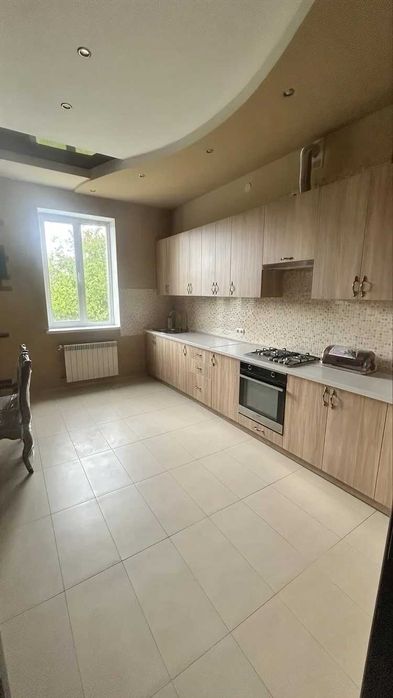 Будинок, оренда! Зимна Вода, 1200$ 300м.кв