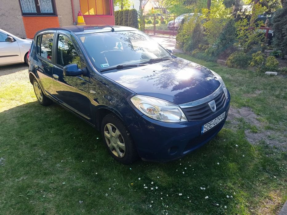 Dacia Sandero Dacia sandero 2009 z instalacją lpg, dodatkowo komplet opon