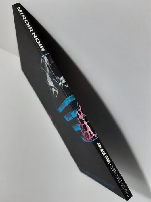 Miroir Noir: Neon Bible Archives - Arcade Fire (DVD)