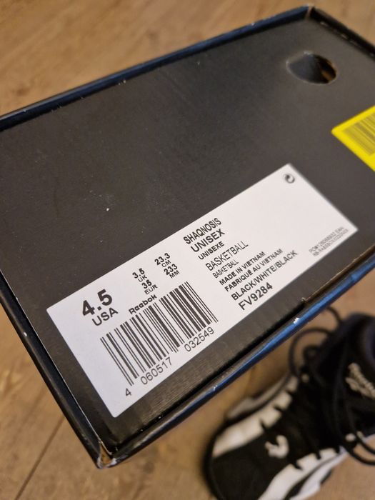 Buty Reebok Shaqnosis rozmaiar 35 4.5 black/White FV9284