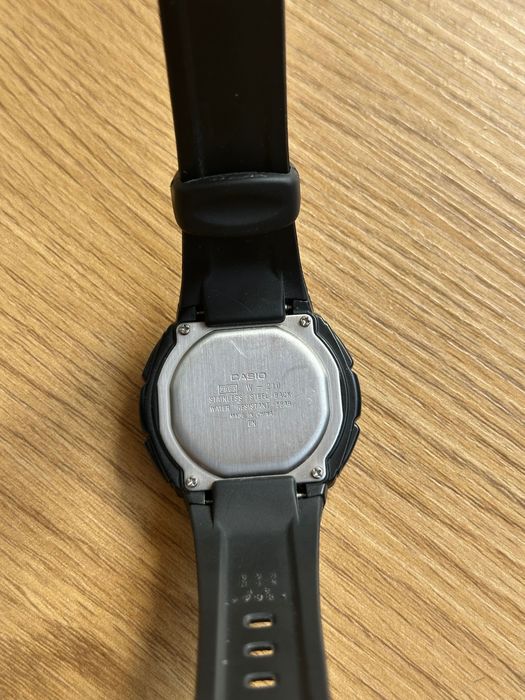 Casio illuminator, wr50m