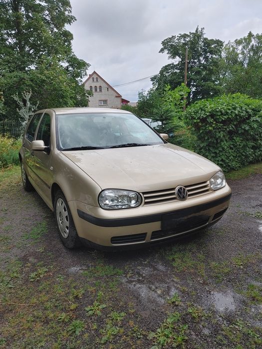 Volkswagen Golf 4 1.4 16v 75km 2001r