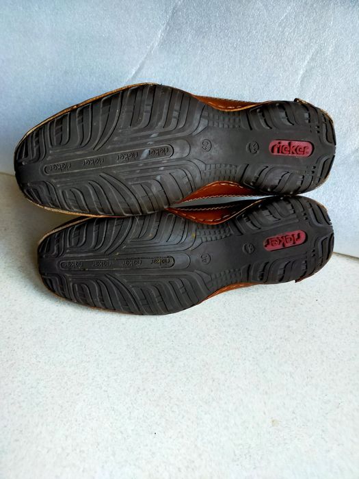 Buty mokasyny Rieker 40 skórzane jak nowe