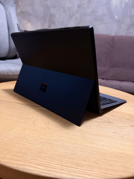 microsoft surface pro 11 - купить ноутбуки - Цена на OLX.ua