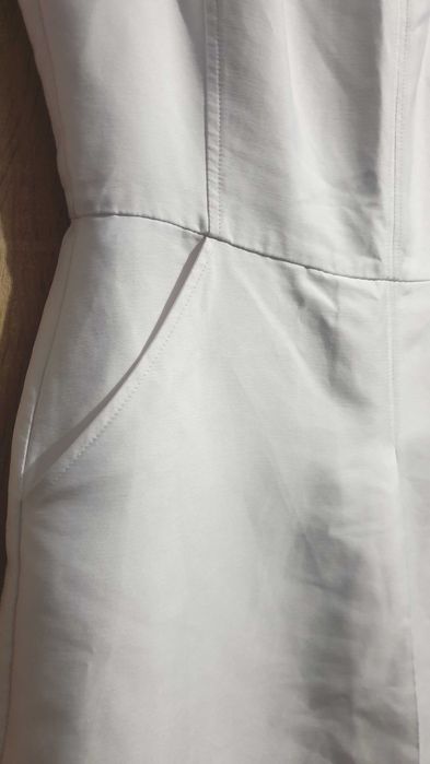 Sukienka biała r.42