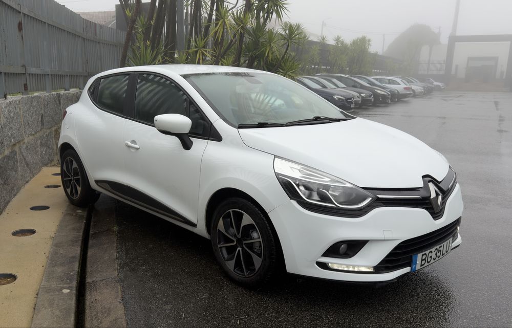 Renault Clio TCE 90 CV Ano 2019 ( Limited Full Extras )