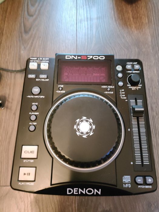 Odtwarzacz Denon DN-S700
