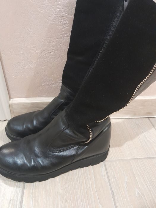 Жіночі шкіряні чоботи 40р
