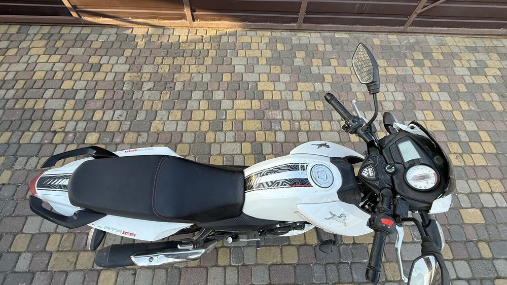 Продам мотоцикл TVS Apache RTR 180