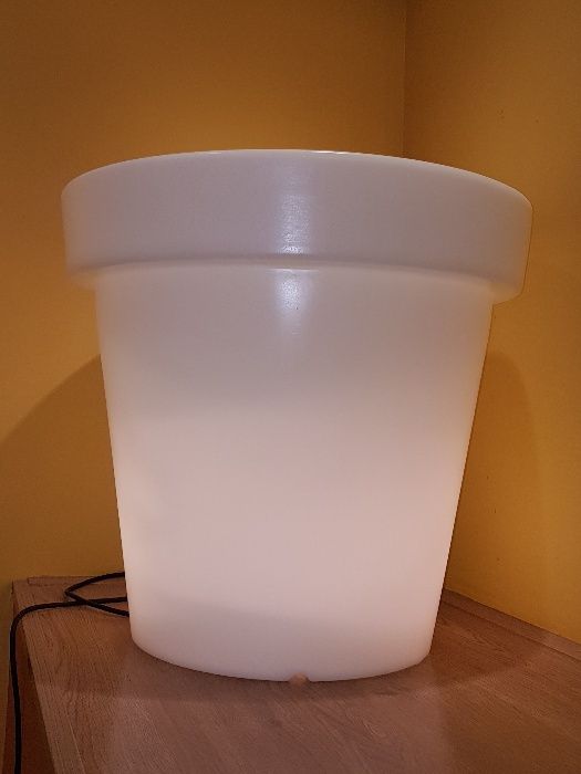 Vaso com Luz, para exterior ou interior