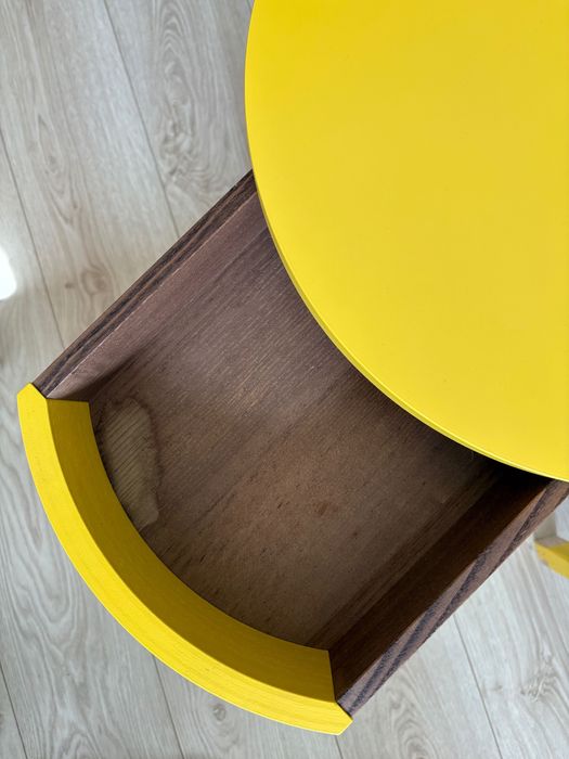 Zestaw stolików nocnych Stockholm Ikea żółty