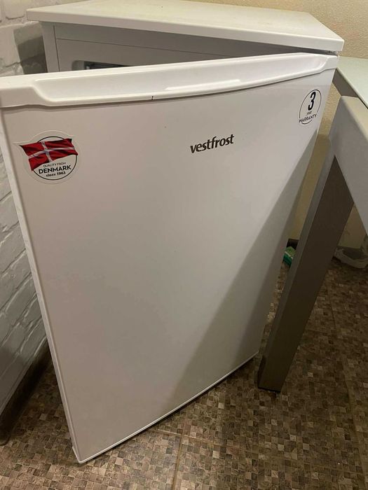 Морозильна камера VESTFROST CMF103W. Данія