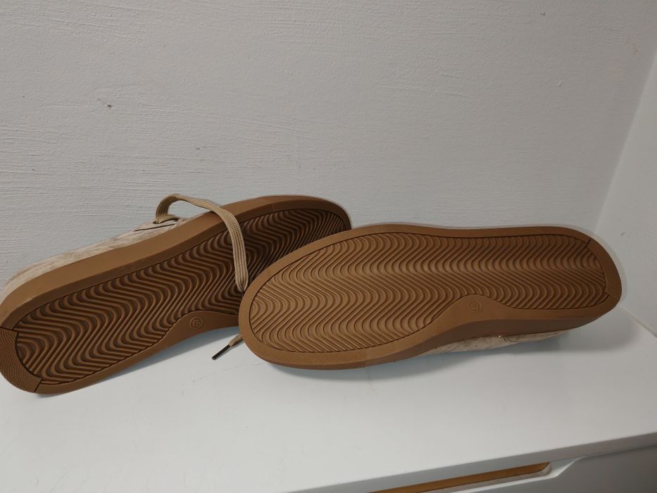 Nowe, nieużywane buty House. Rozmiar 45